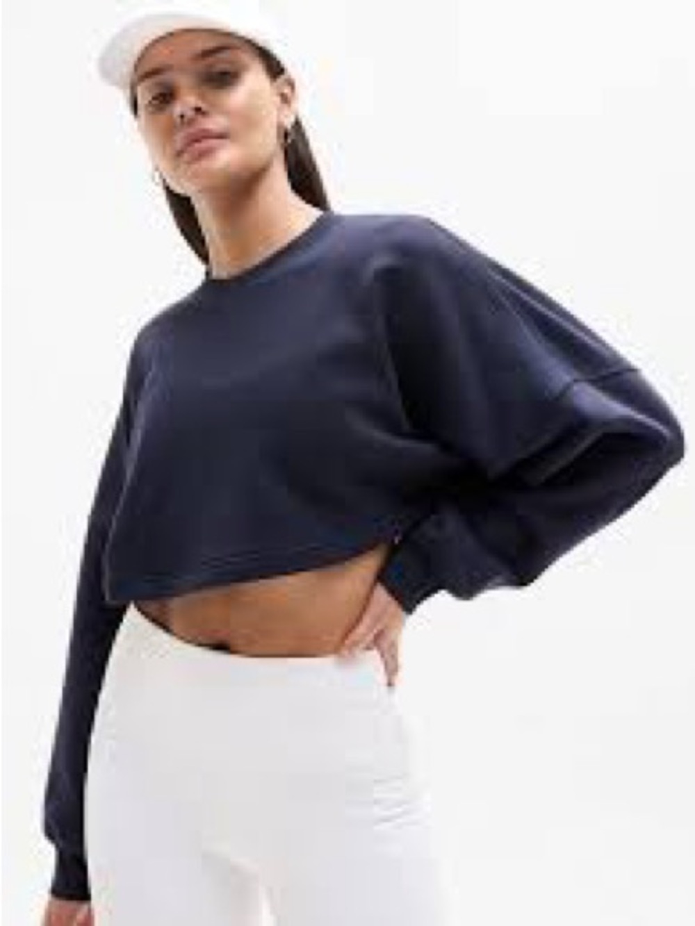 LIKE NEW SIZE M OVERSIZED Navy Cropped Crewneck Sweatshirt